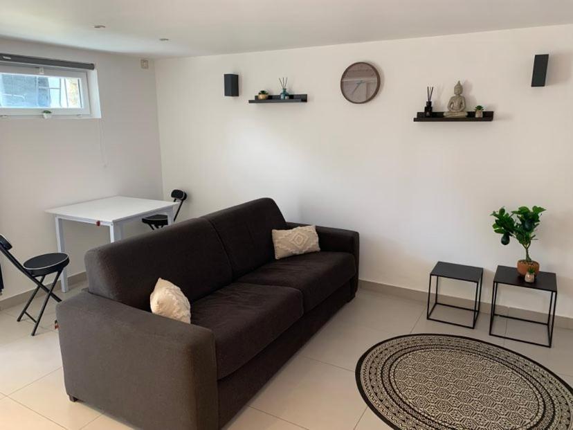 Auberge Appartement Ormesson Sur Marne / Sucy En Brie Exterior foto